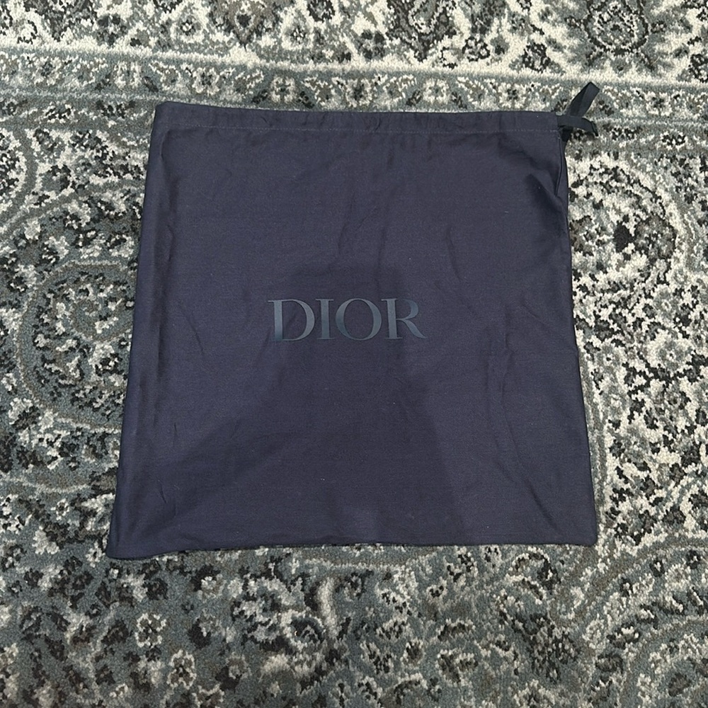 DIOR men’s garment bag
